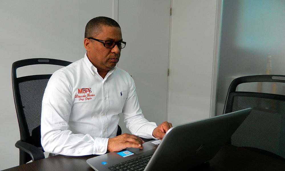 Ramón Pepín, director de edificaciones de Obras Públicas .