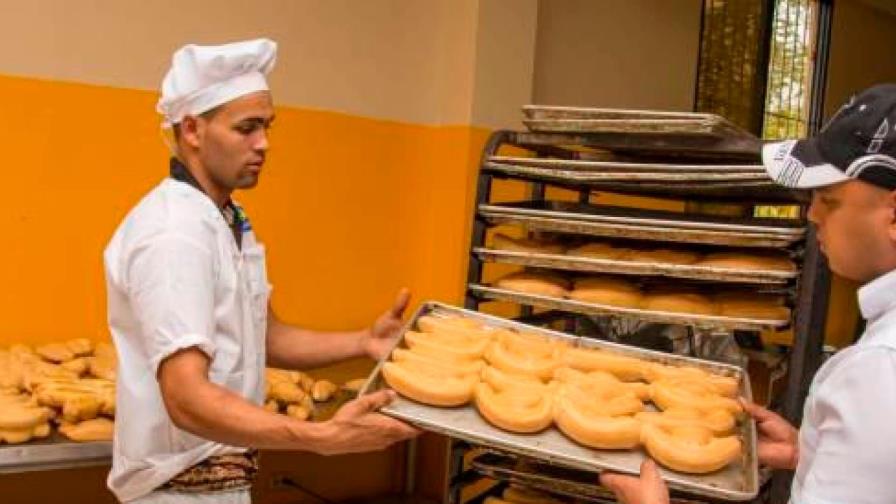 Pequeñas empresas rechazan aumento de salario y advierten esto forzará su cierre