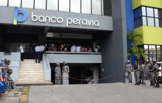 Tribunal decidirá destino de imputados por el desfalco de 1,400 millones en el Banco Peravia