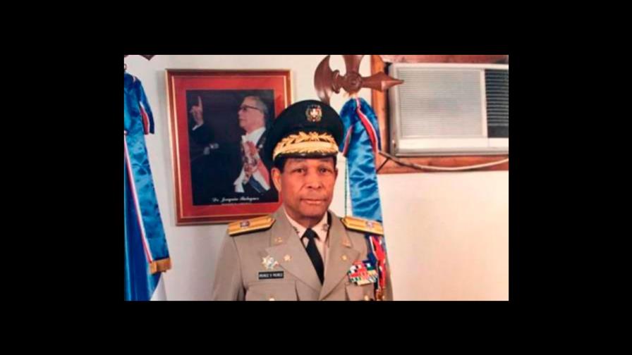 Defensa califica de “exitoso” el legado militar de Enrique Pérez y Pérez; en las redes lo condenan Defensa califica de “exitoso” el legado militar de Enrique Pérez y Pérez; en las redes lo condenan