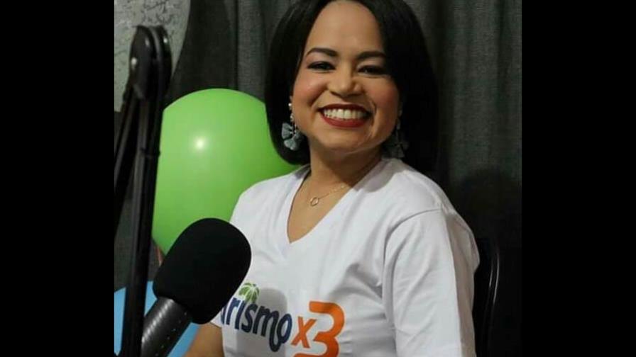 Asaltan a punta de pistola a la periodista de turismo Karina López 