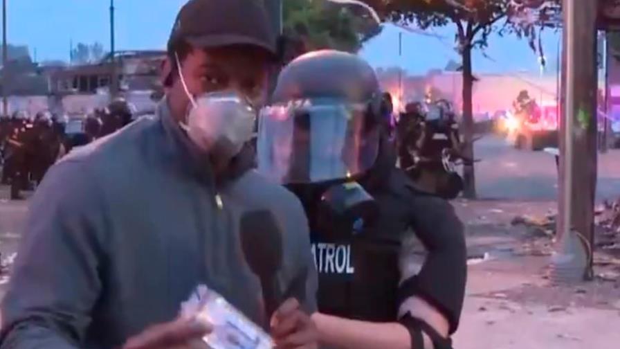 Arrestan periodista de CNN mientras cubría protesta por muerte de George Floyd Arrestan periodista de CNN mientras cubría protesta por muerte de George Floyd