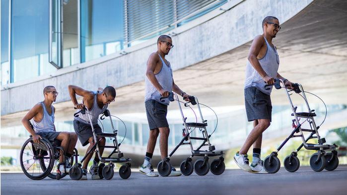 Tres personas paralizadas por lesión en la médula espinal vuelven a caminar