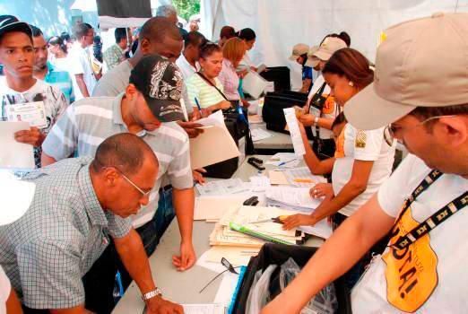 Más 210 mil ciudadanos aspiran a trabajar en las mesas durante elecciones 2020