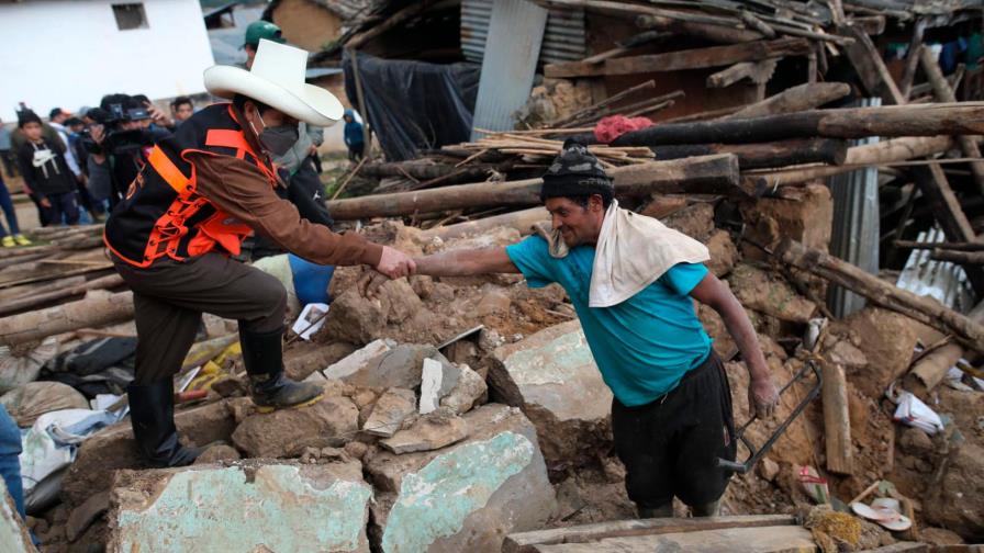 Se elevan a 5,220 los damnificados y a 17 los heridos por terremoto en Perú