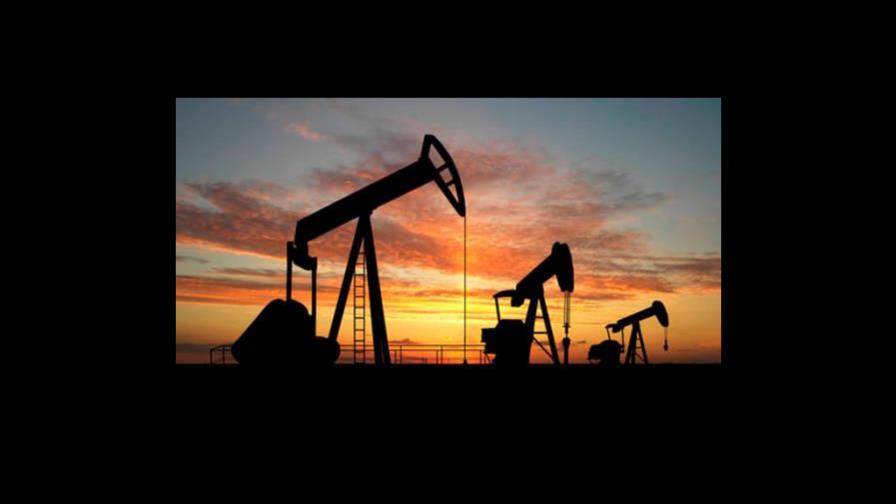 El petróleo de Texas cierra con un descenso del 0,2 %, hasta 41,74 dólares