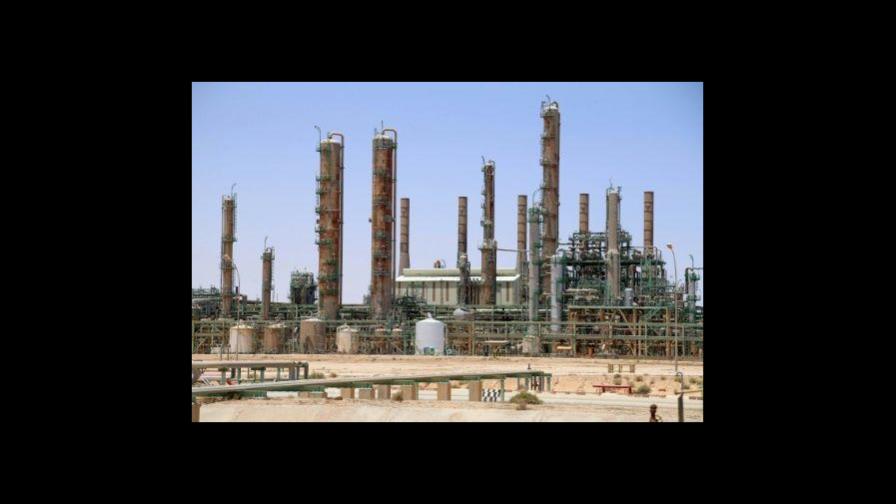 Libia reanuda la producción de petróleo después de meses de parálisis, según su compañía nacional