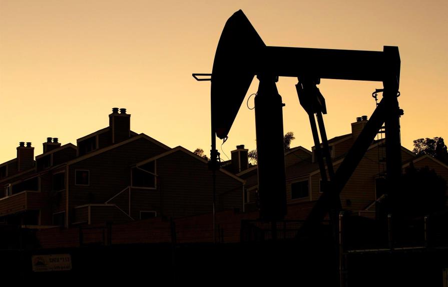 El petróleo de Texas abre con un retroceso del 0,04 %, hasta 69,20 dólares