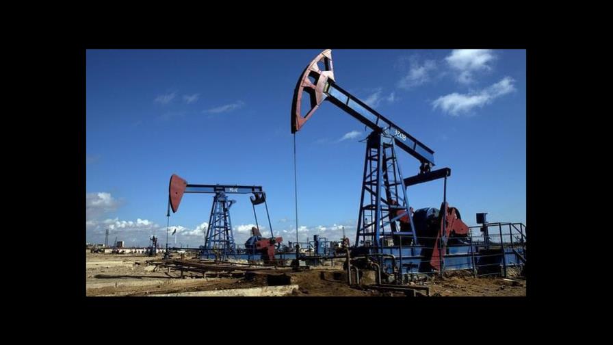 Petróleo de Texas sube un 3.7 % por importante bajada en inventarios de EE.UU.