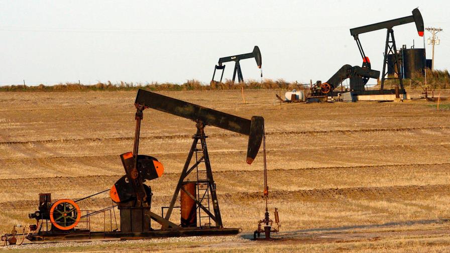 El petróleo de Texas abre con un descenso del 0,16 %, hasta 75,04 dólares