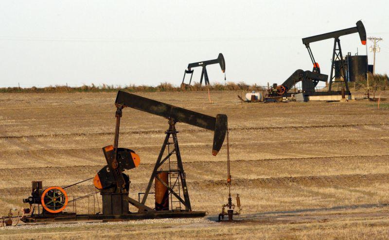 El barril de petróleo de Texas cuesta casi US$70 este viernes 
