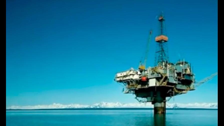 El precio del barril de petróleo de Texas continúa sobre los 70 dólares