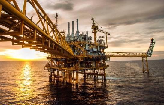 El petróleo Texas sube un 3,39% por el repunte de la demanda y el efecto de los recortes de la OPEP