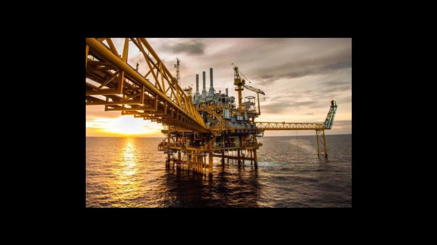 El petróleo Texas sube un 3,39% por el repunte de la demanda y el efecto de los recortes de la OPEP