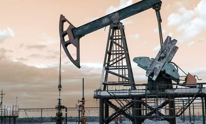 Petróleo sigue subiendo; barril se cotiza a US$49,78 