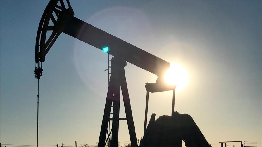 Precio del barril de petróleo de Texas abre a la baja y pierde 1.90 dólares