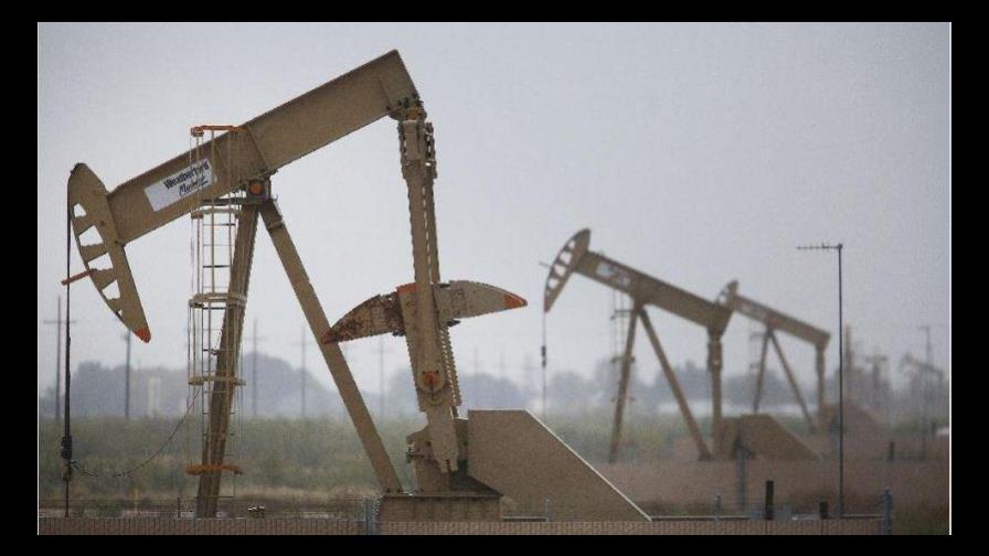 El petróleo de Texas cae 2.69 dólares por el coronavirus El petróleo de Texas cae 2.69 dólares por el coronavirus