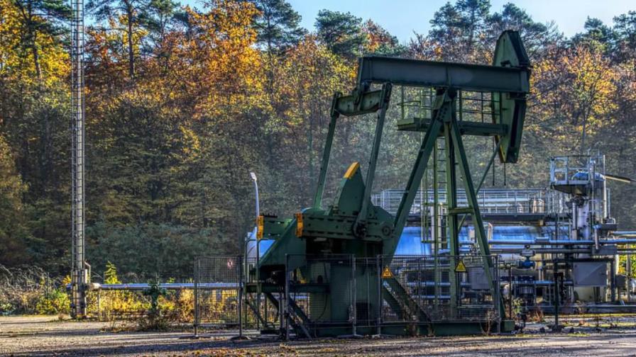 Petróleo de Texas baja un 2.46 % a pesar de estímulo económico