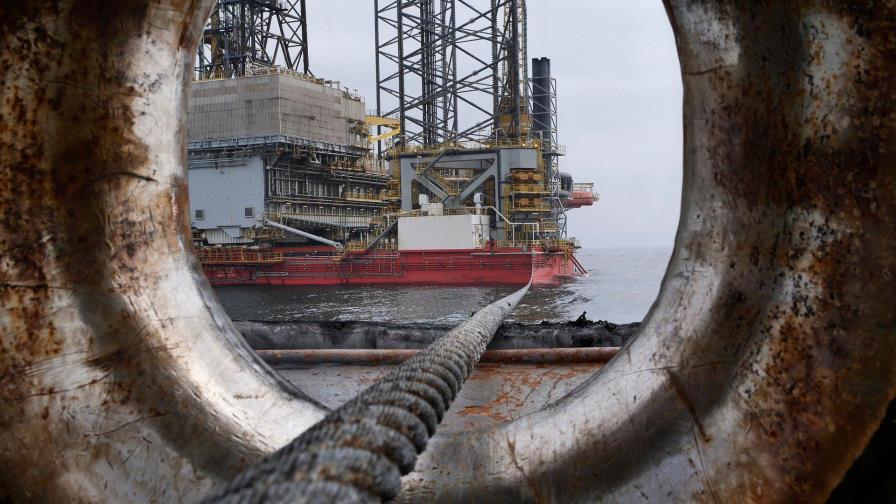 La OPEP+ negocia un recorte de 10 millones de barriles para mayo y junio