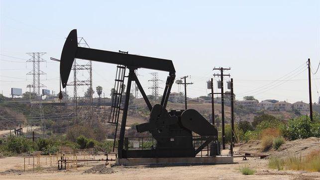 El barril del petróleo de Texas avanza hasta los 32.80 dólares