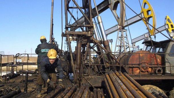 Precio del barril de petróleo de Texas alcanza los 40 dólares