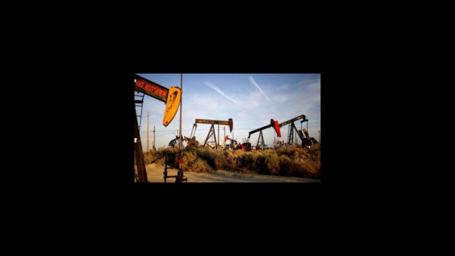 El petróleo de Texas abre a la baja y el barril se comercializa a casi 38 dólares El petróleo de Texas abre a la baja y el barril se comercializa a casi 38 dólares