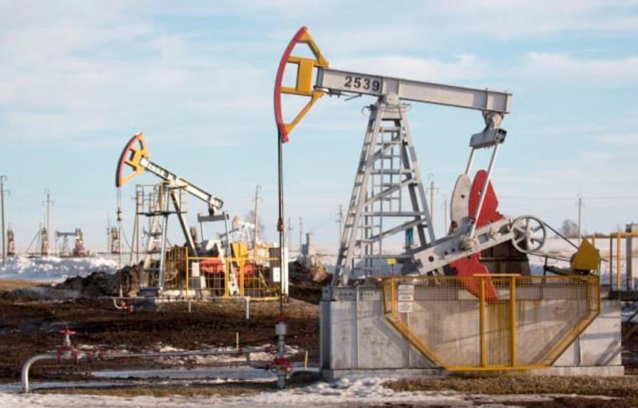 El petróleo de Texas cierra con una caída del 3.7 %, hasta 38.72 dólares