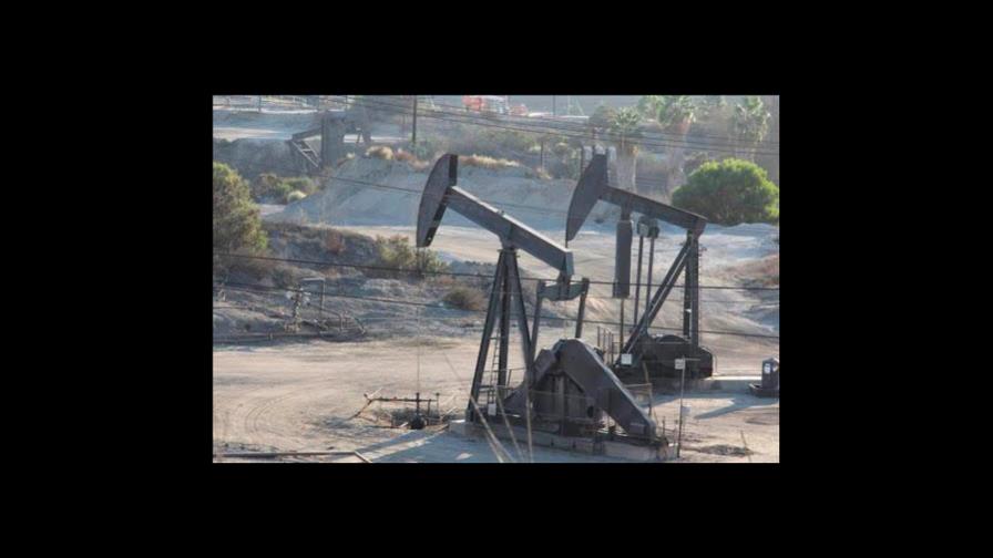 El petróleo de Texas abre con un alza del 4.51 %, hasta 38.72 dólares