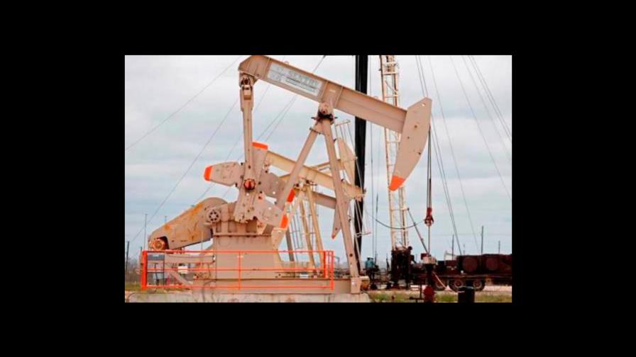 El petróleo de Texas baja un 1.98 % y cierra en 47.02 dólares, por nueva cepa El petróleo de Texas baja un 1.98 % y cierra en 47.02 dólares, por nueva cepa