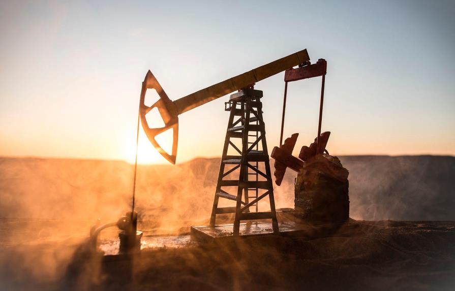 El petróleo de Texas sube un 3,8 %, hasta 61,49 dólares el barril