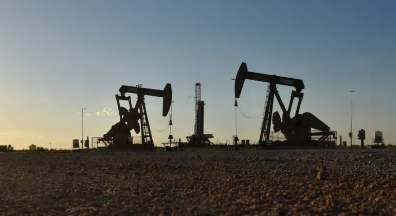 El petróleo de Texas abre al alza y se cotiza a 61.06 dólares