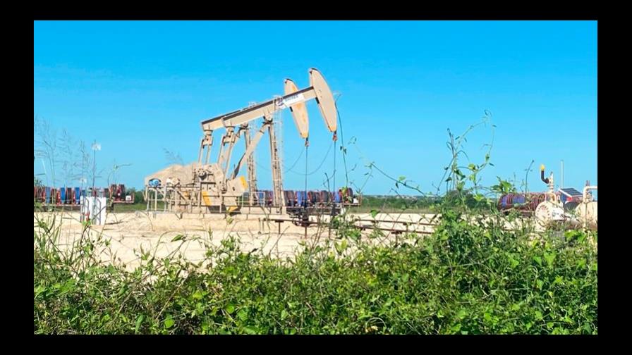 El petróleo de Texas cierra con un descenso del 0.9 %, hasta 64.80 dólares El petróleo de Texas cierra con un descenso del 0.9 %, hasta 64.80 dólares