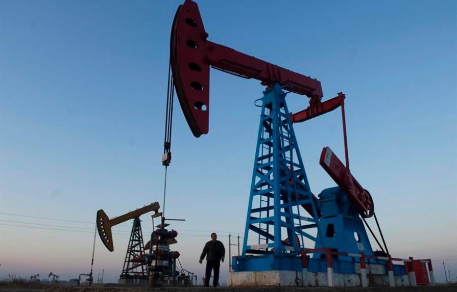 El petróleo de Texas abre a la baja y el barril se vende a 66.06 dólares