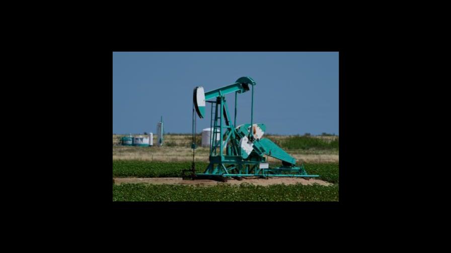 El petróleo de Texas abre con una bajada del 2.18 %, hasta los 69.02 dólares