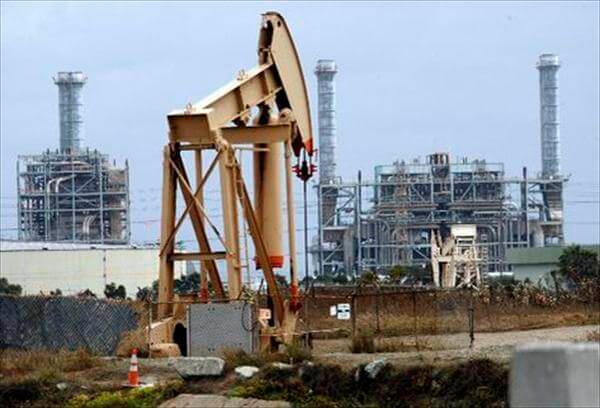 El petróleo de Texas baja un 3.4 % y cierra en 68.15 dólares el barril