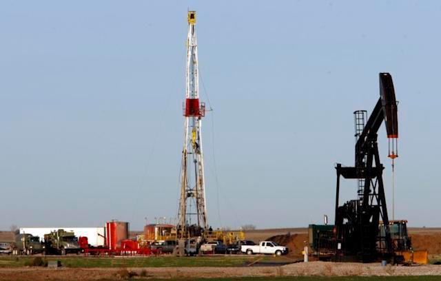 El petróleo de Texas abre con un retroceso del 3.19 %, hasta los 63.37 dólares