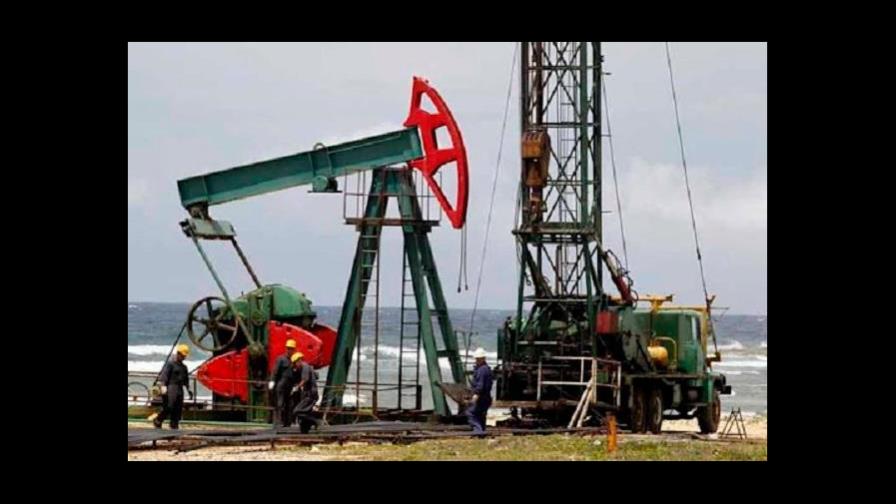 La OPEP+ confirma plan de aumento de producción en 400,000 barriles al mes