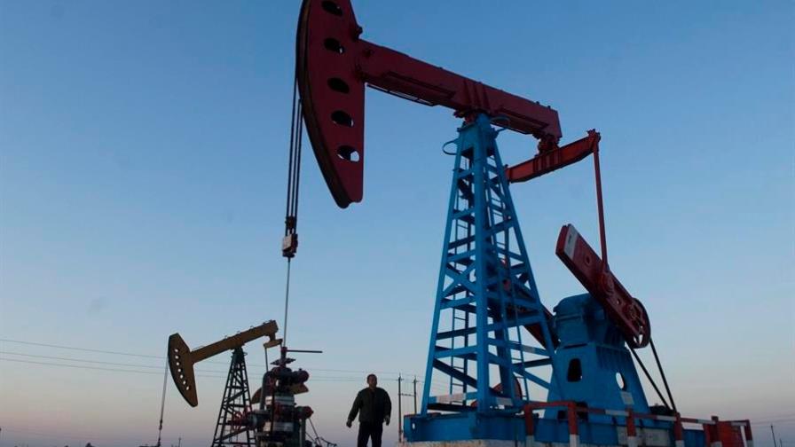 El petróleo de Texas abre con un alza del 1.89 %, hasta los 75.38 dólares