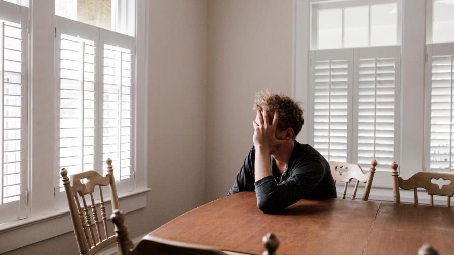Depresión, agobio y ansiedad rondan a los estadounidenses en el difícil 2020