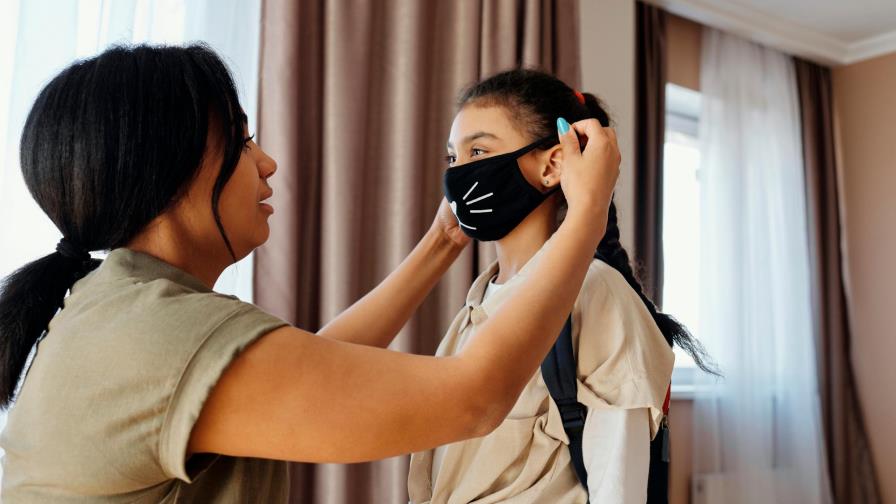 EEUU se aferra al uso de mascarilla ante disparada de contagios de COVID-19 EEUU se aferra al uso de mascarilla ante disparada de contagios de COVID-19