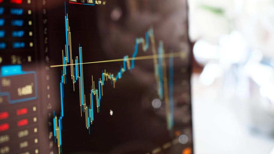 Bolsas europeas se disparan ante esperanza de vacuna eficaz contra el covid-19
