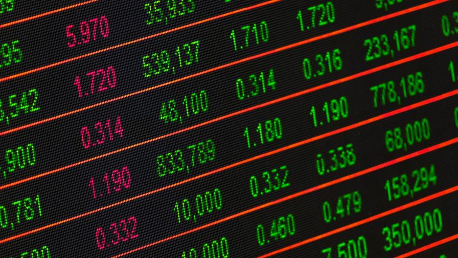 Londres sube un 0,33 % en una sesión tranquila por el cierre de Wall Street