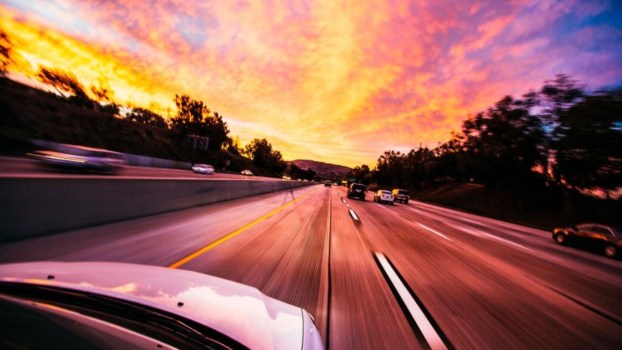 Velocidad en carreteras de EEUU aumenta en pandemia