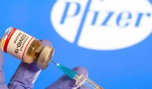 Pfizer dice que la tercera dosis de su vacuna ofrece una protección del 95,6%