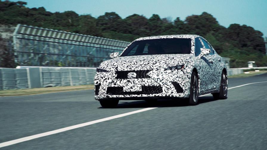 Lexus enciende la nueva luz de los autos eléctricos Lexus enciende la nueva luz de los autos eléctricos