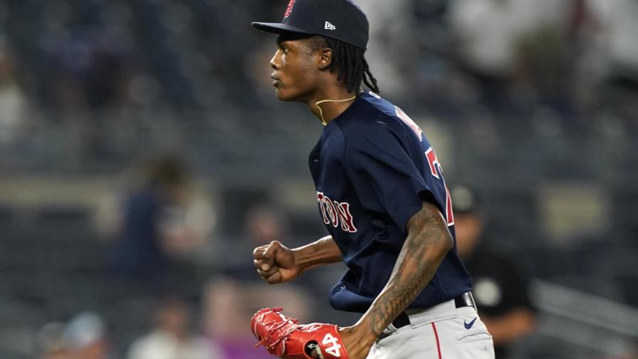 Bogaerts define por Boston en barrida a Yanquis; Valdez salva el primero de su historia Bogaerts define por Boston en barrida a Yanquis; Valdez salva el primero de su historia