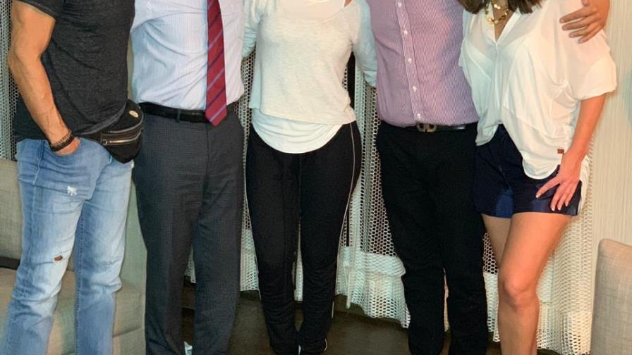 Tueska sustituye a Caroline Aquino en “Déjame caer en tentación”