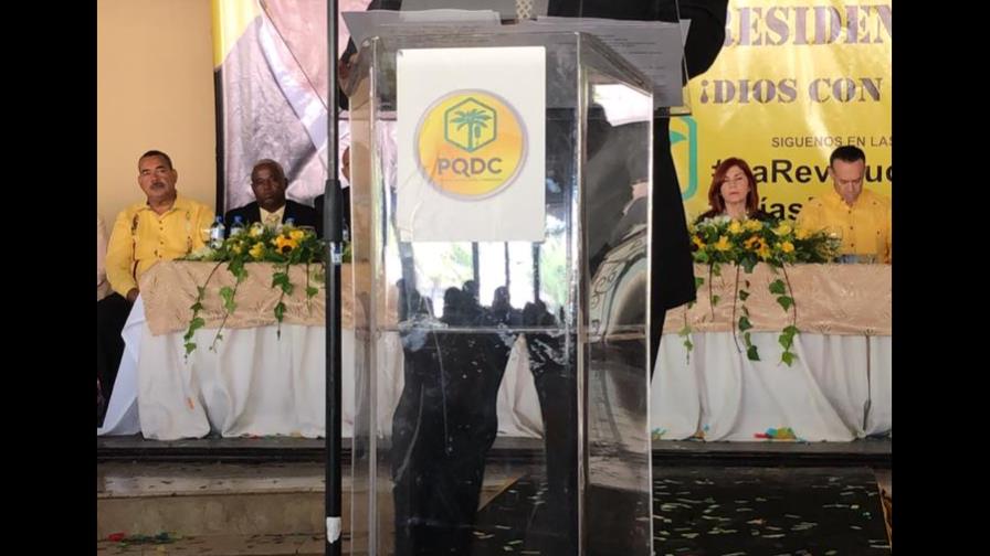 Suman trece los aspirantes presidenciales opositores