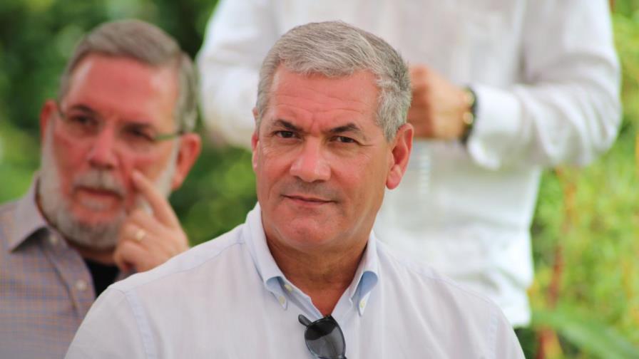 Gonzalo Castillo exhorta a ministros que hablan contra la reelección a guardar silencio Gonzalo Castillo exhorta a ministros que hablan contra la reelección a guardar silencio