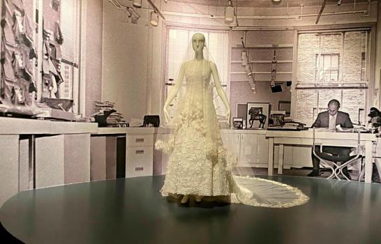 Oscar de la Renta regresa a su país